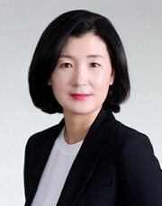 김선희 담임목사.
