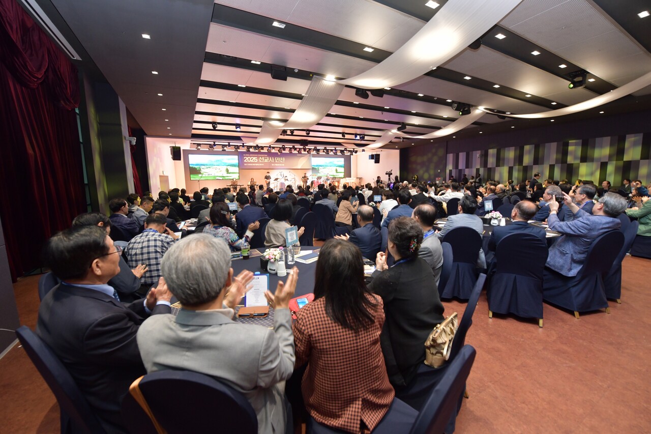 대한예수교장로회 개혁측은 2025 개혁총회 세계선교대회를 예원교회에서 갖고, 한국교회와 함께하는 세계선교의 사명을 다짐했다.