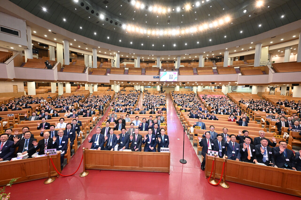 기하성 제74차 정기총회가 여의도순복음교회에서 개회되어, 이영훈 목사가 기하성 대표총회장과 기하성세계선교총회 대표회장직을 겸직하도록 했다. 