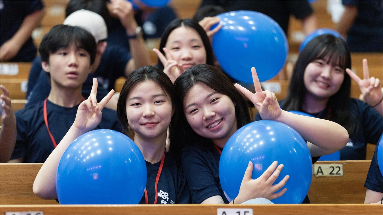기하성 경기남,강원지역총연합회 청소년연합캠프에 참가자들의 행복한 웃음(사진 오순절 청소년연합캠프 촬영팀 제공)