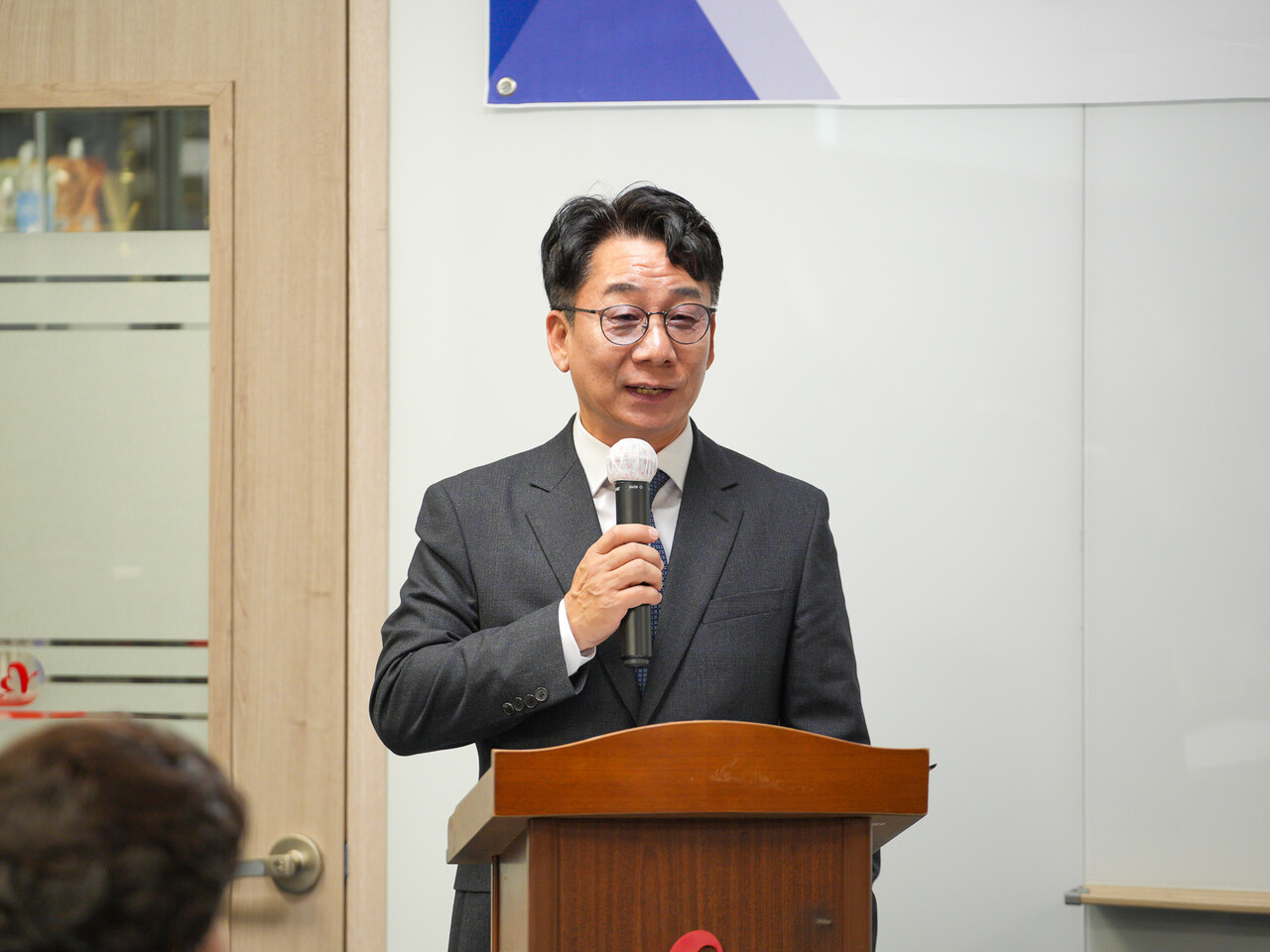 김정관 돌봄여행사 대표이사.